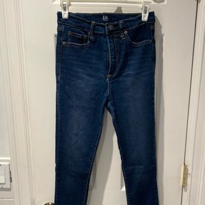 GAP Skinny Jeans Dark Wash
